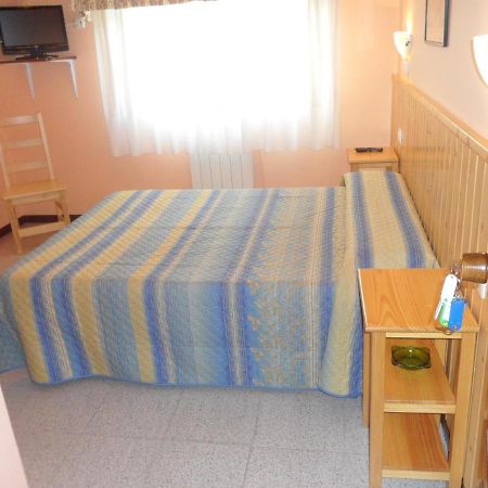 Hostal Alce Hotel Nigrán Kültér fotó
