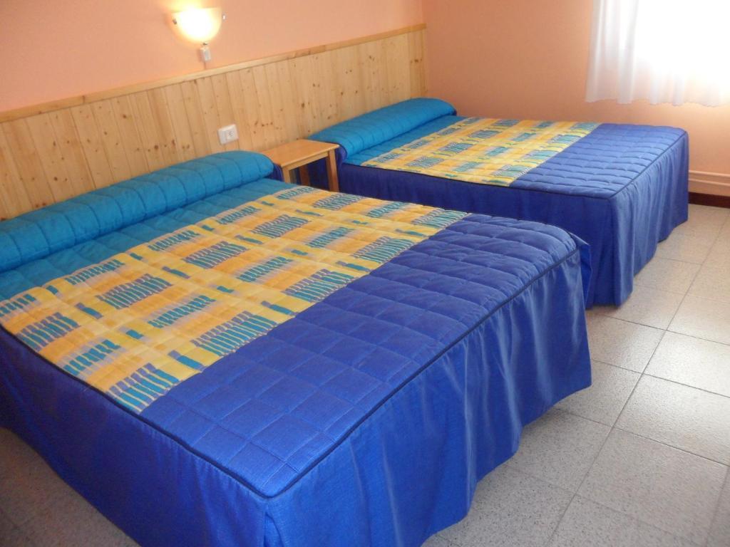 Hostal Alce Hotel Nigrán Szoba fotó