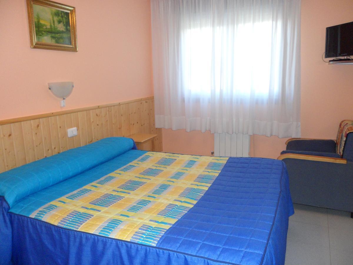 Hostal Alce Hotel Nigrán Kültér fotó