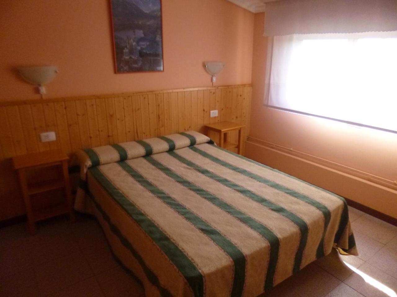 Hostal Alce Hotel Nigrán Kültér fotó
